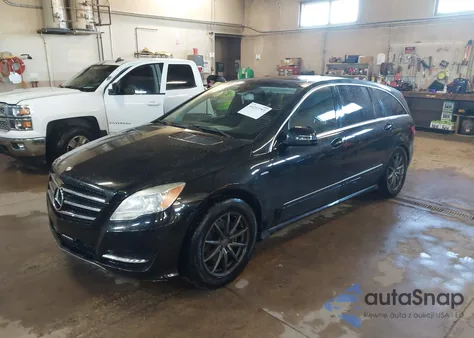 2012 Mercedes-Benz R 350 4Matic z USA, uszkodzony, nr VIN 4JGCB5HE5CA146828